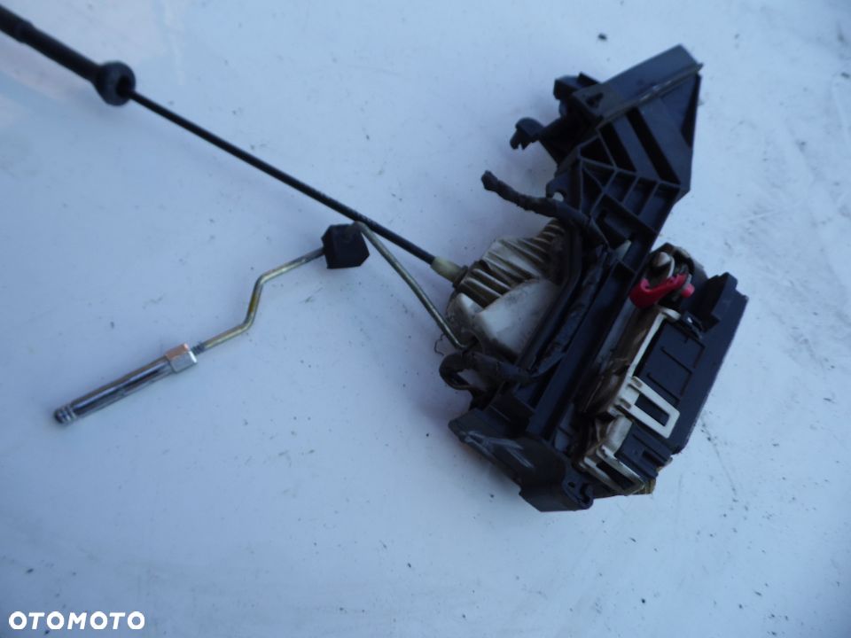 zamek drzwi prawy tył tylni Chrysler Sebring III P04589424AC