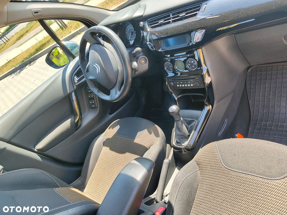 Citroën C3 Pure Tech (VTi) 82 Exclusive - 16