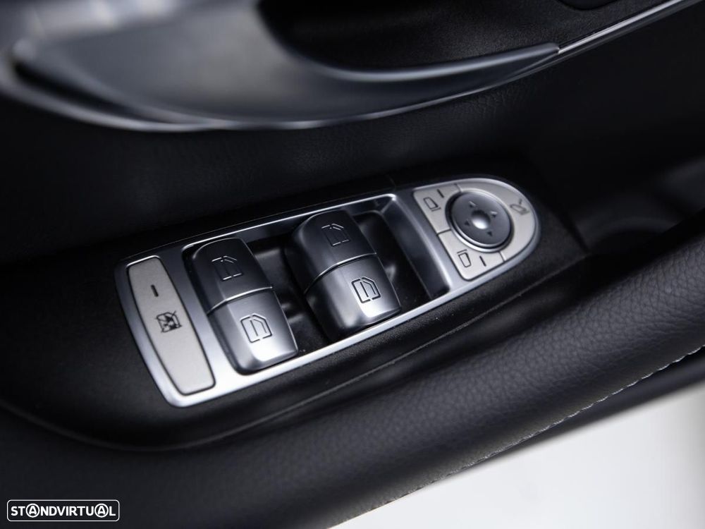 Mercedes-Benz E 300 de 4Matic 9G-TRONIC - 19