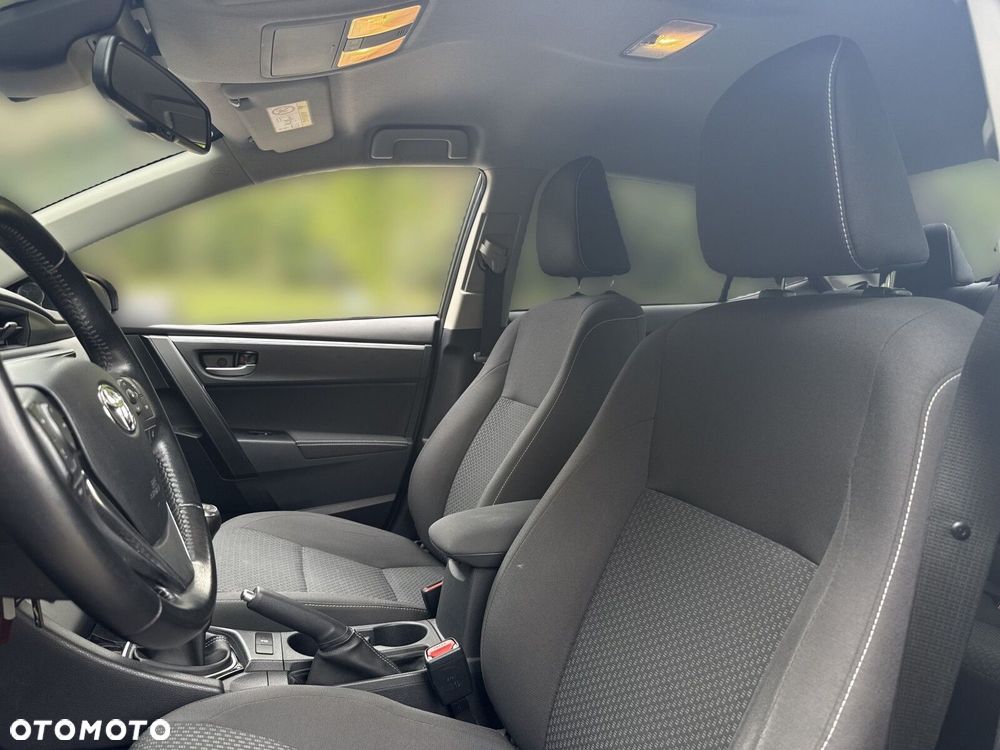 Toyota Corolla 1.6 Comfort - 13