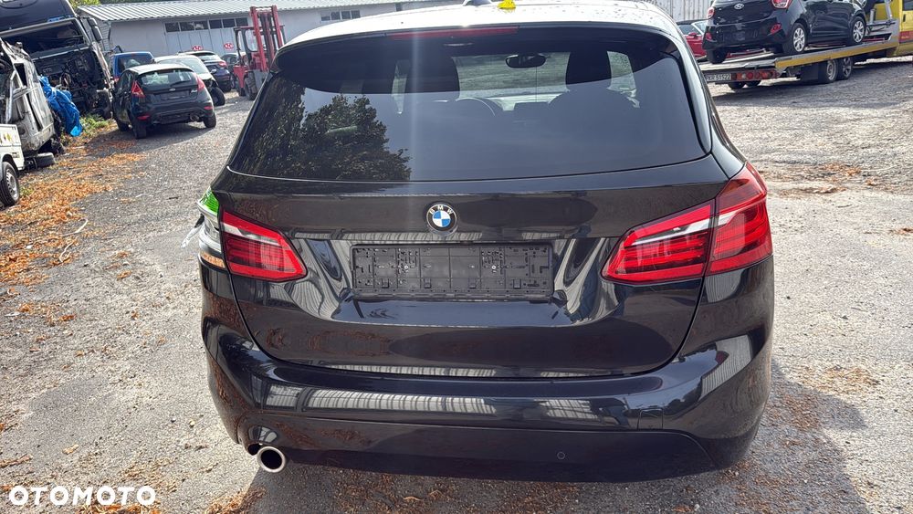 BMW Seria 2 218i Active Tourer - 8