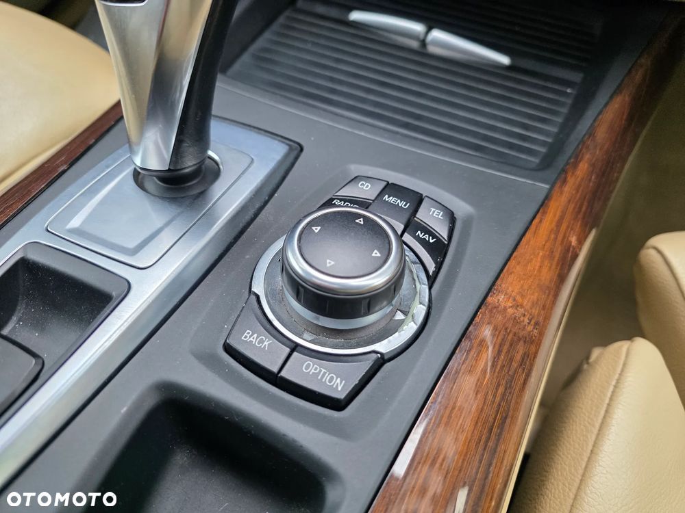 BMW X5 - 16