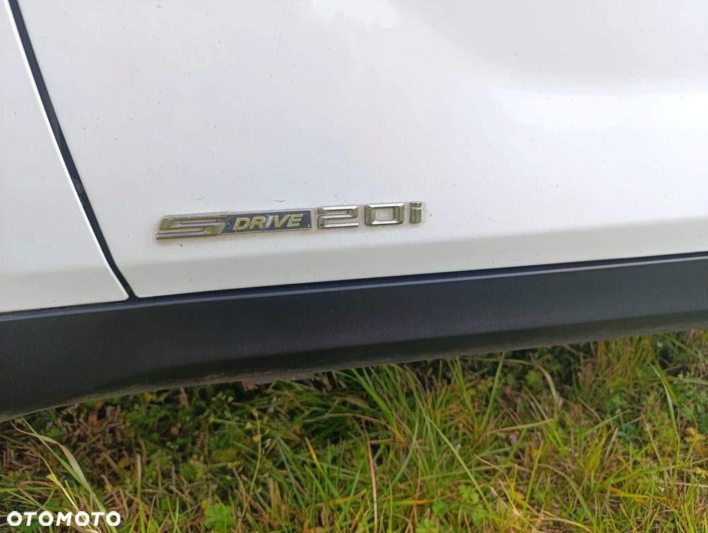 BMW X1 sDrive20i - 30