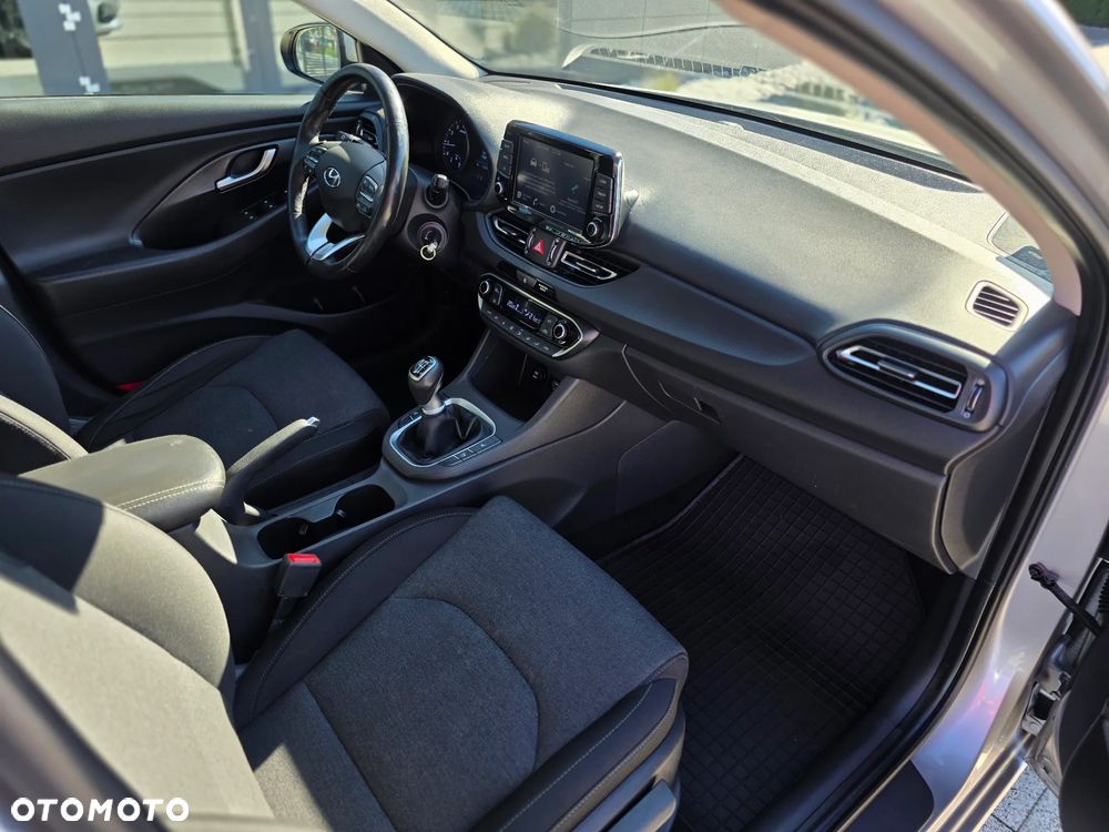 Hyundai i30 1.5 DPI Comfort - 29