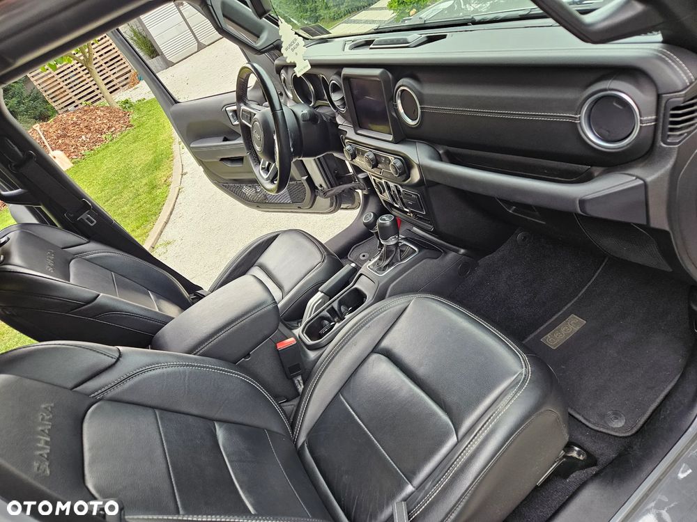 Jeep Wrangler Unlimited GME 2.0 Turbo Sahara - 10