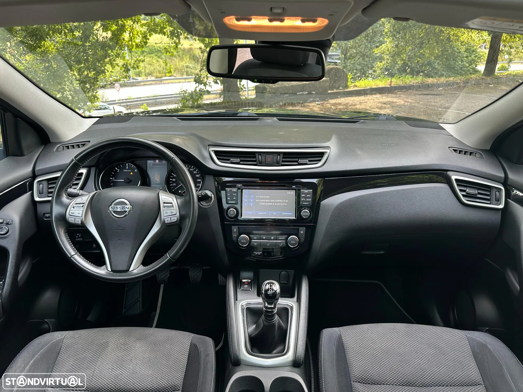 Nissan Qashqai 1.5 dCi N-Connecta 18 - 23