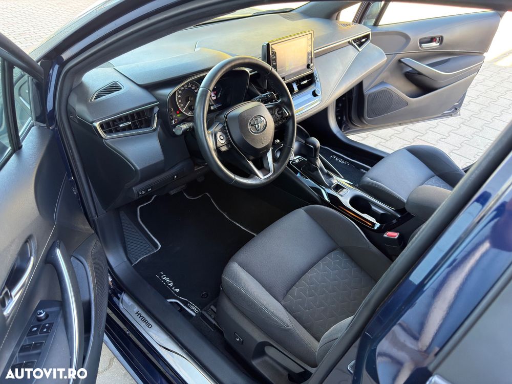 Toyota Corolla 1.8 Business Edition - 13
