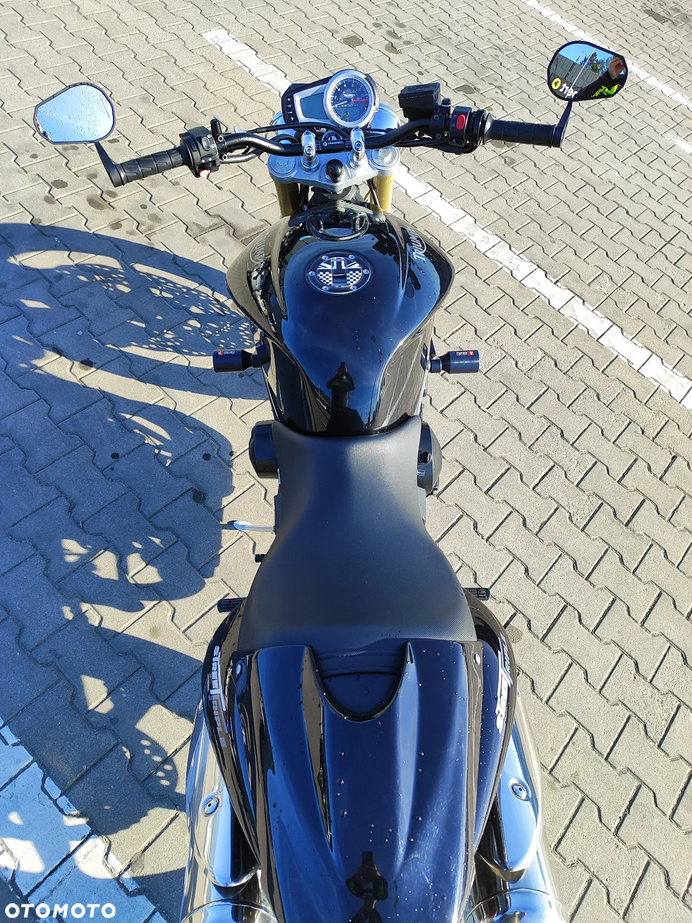 Triumph Street Triple - 7