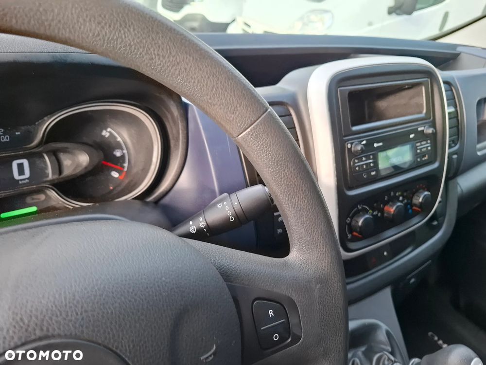 Opel Vivaro 2018 L2H2 MAXI *jedynie 77tys przebiegu* klima 3osobowy - 26