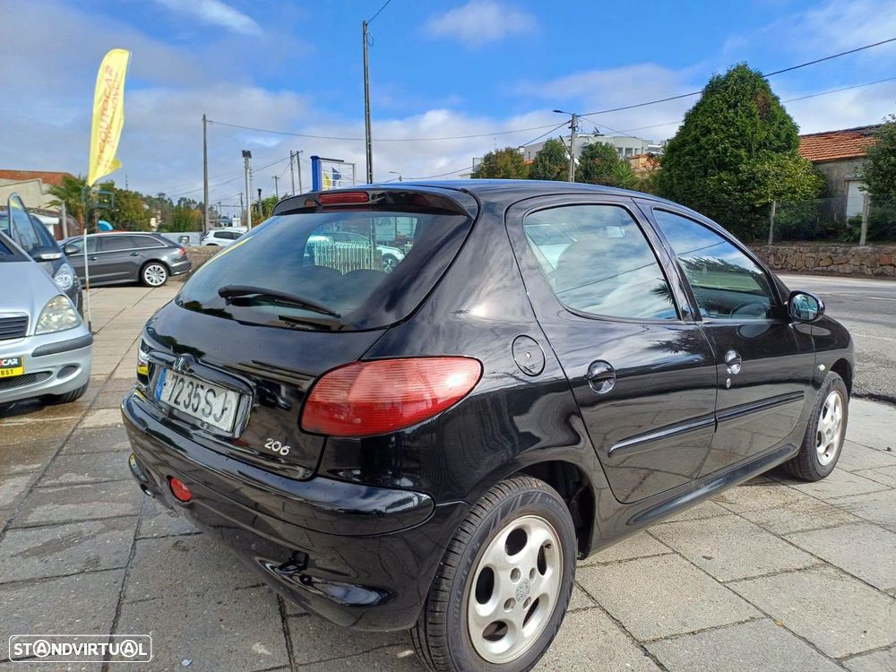 Peugeot 206 1.1 XR - 3