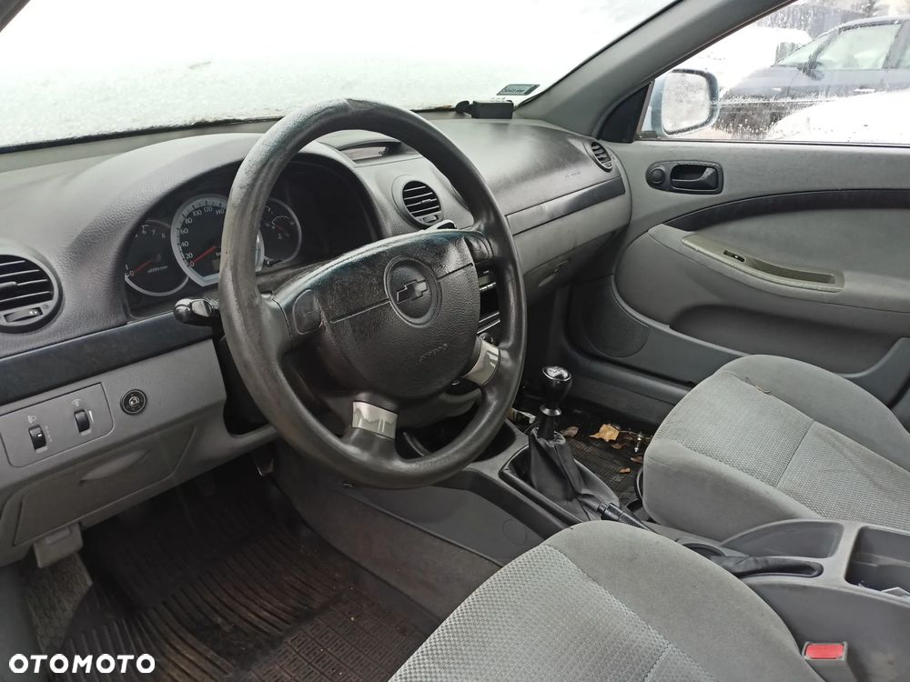 Chevrolet Lacetti - 5