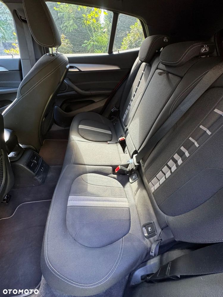 BMW X2 sDrive18i - 23