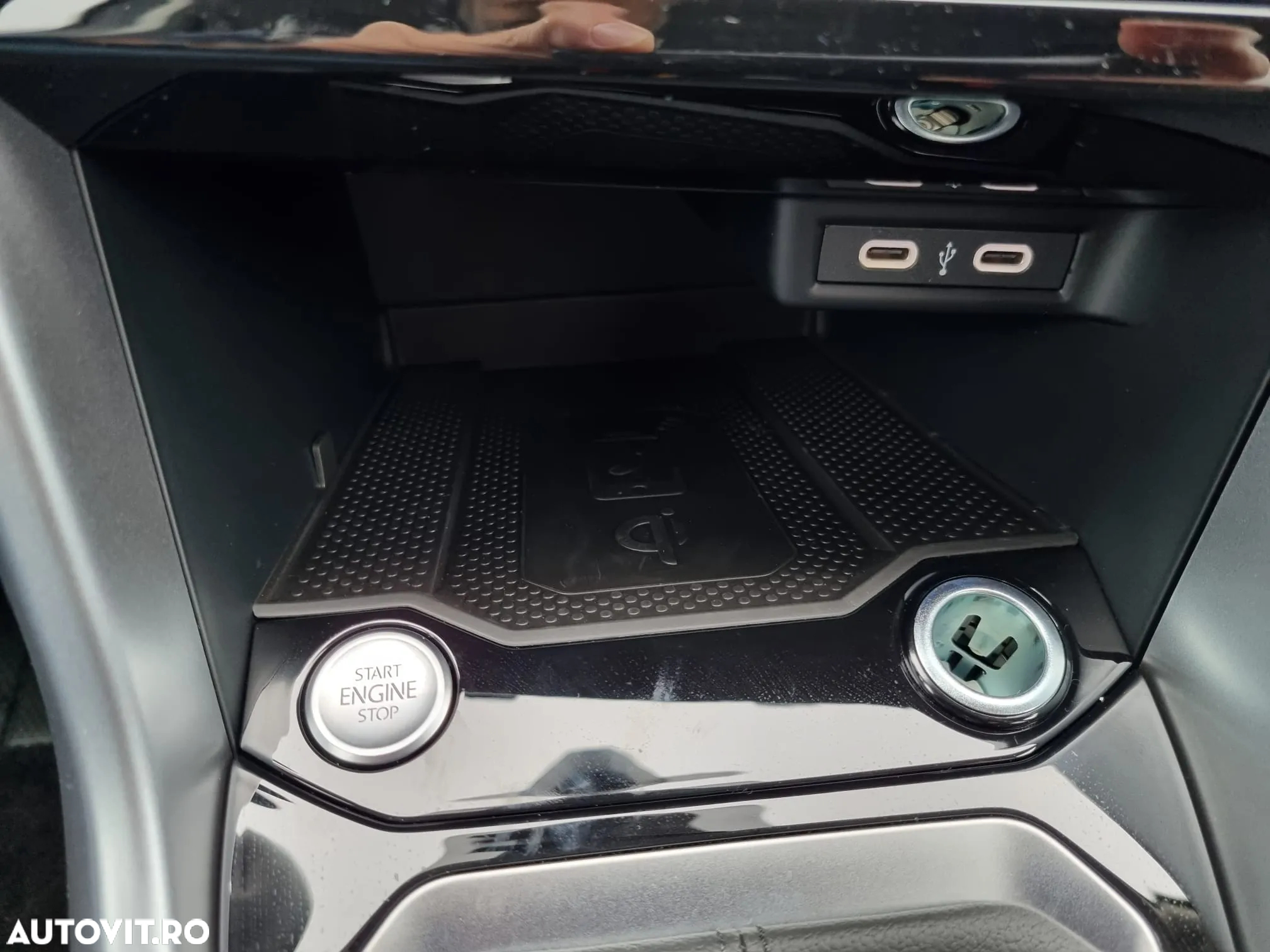 Volkswagen T-ROC 1.5 TSI DSG Advanced - 23