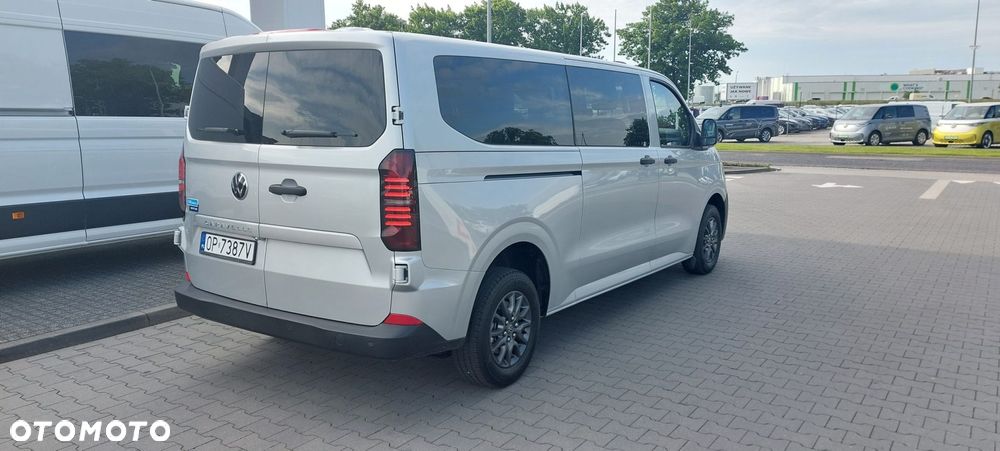 Volkswagen Caravelle - 4