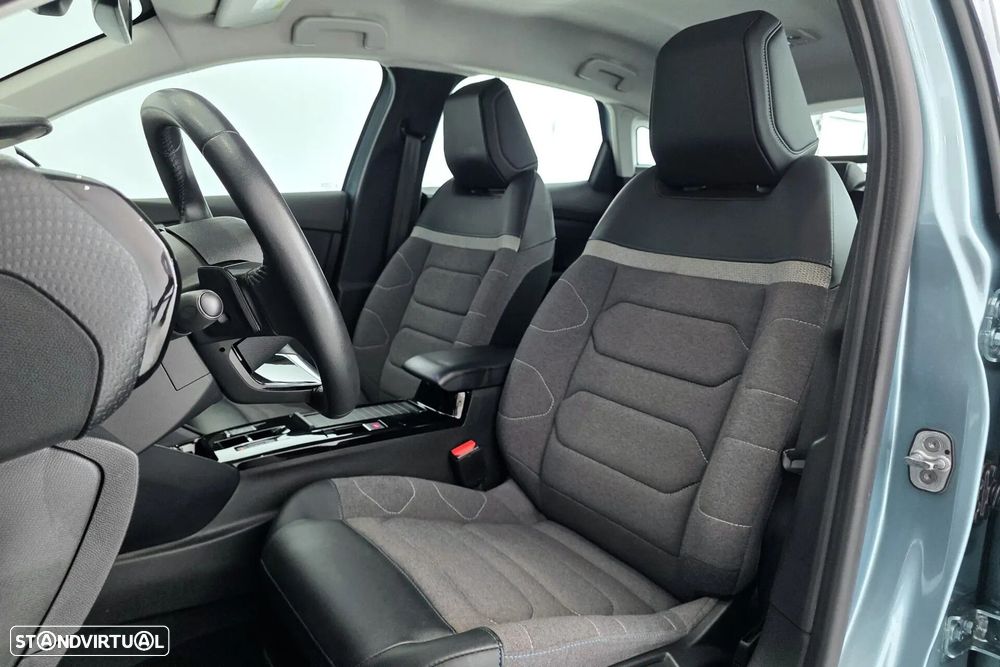 Citroën C4 PureTech 130 Stop&Start EAT8 PLUS - 8