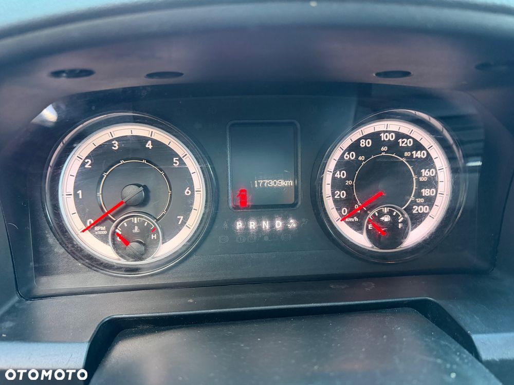 Dodge RAM 5.7 4x4 - 23