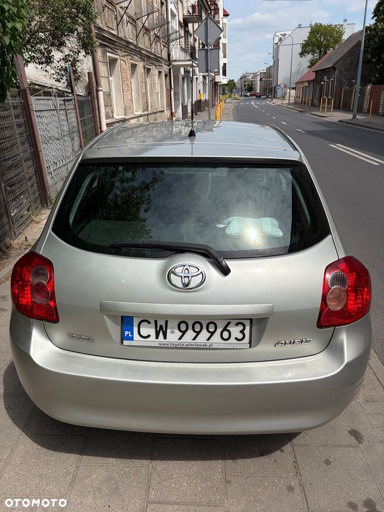 Toyota Auris 1.6 VVT-i Luna - 4