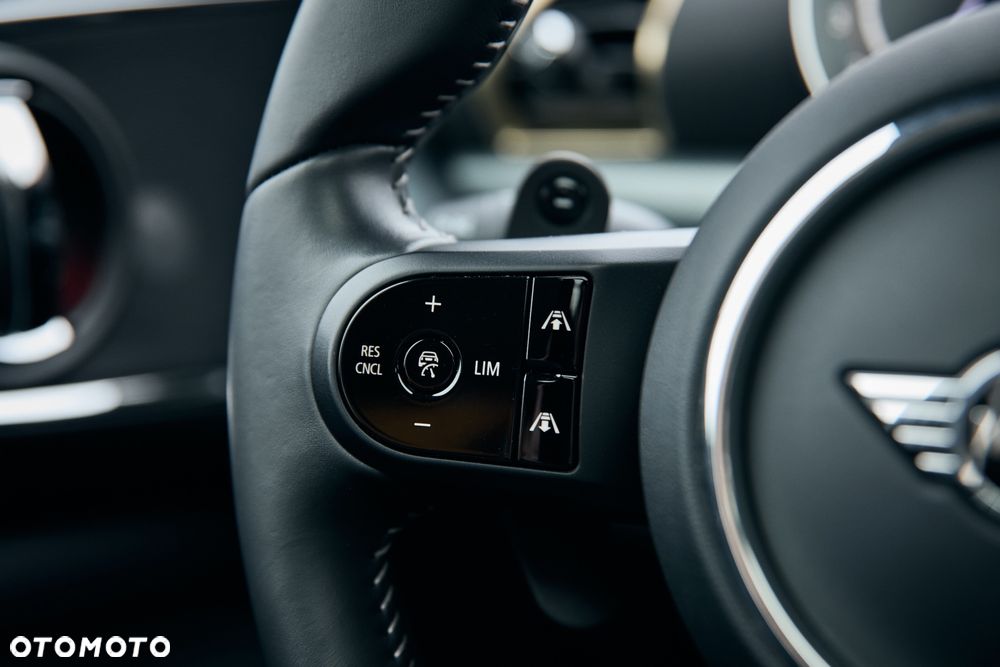 MINI John Cooper Works ALL4 sport - 21