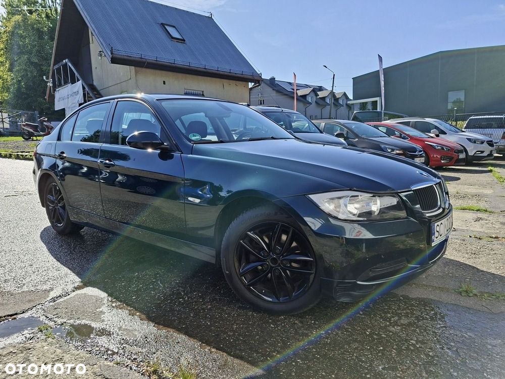 BMW Seria 3 318i - 4