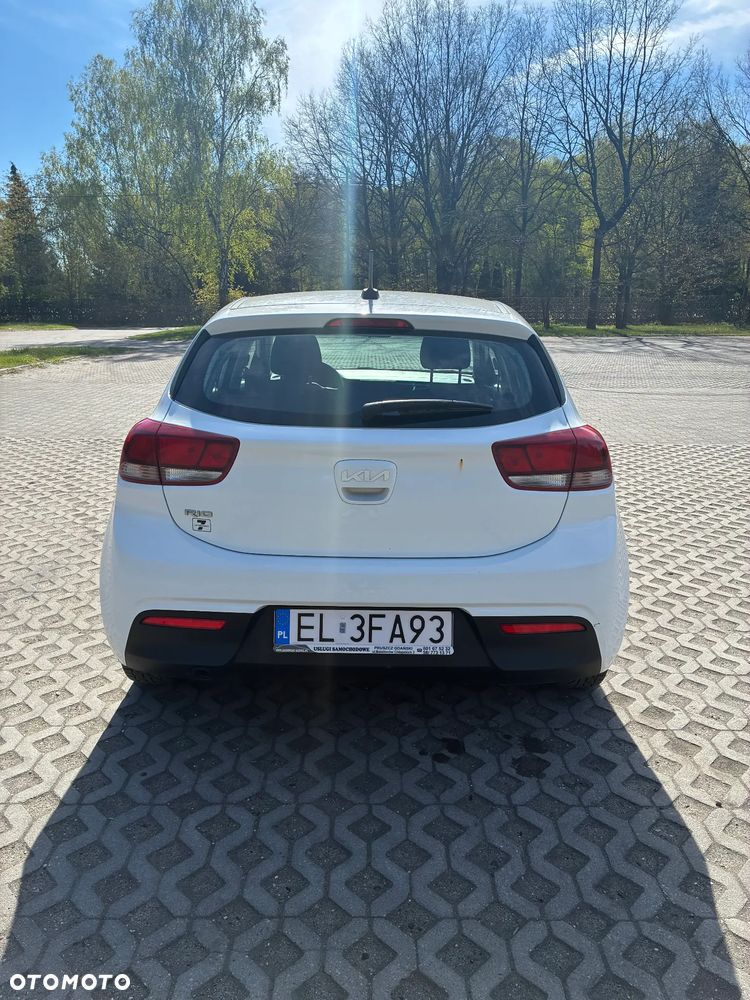 Kia Rio 1.2 M - 4