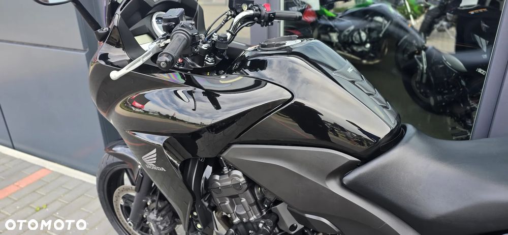 Honda CBF - 37