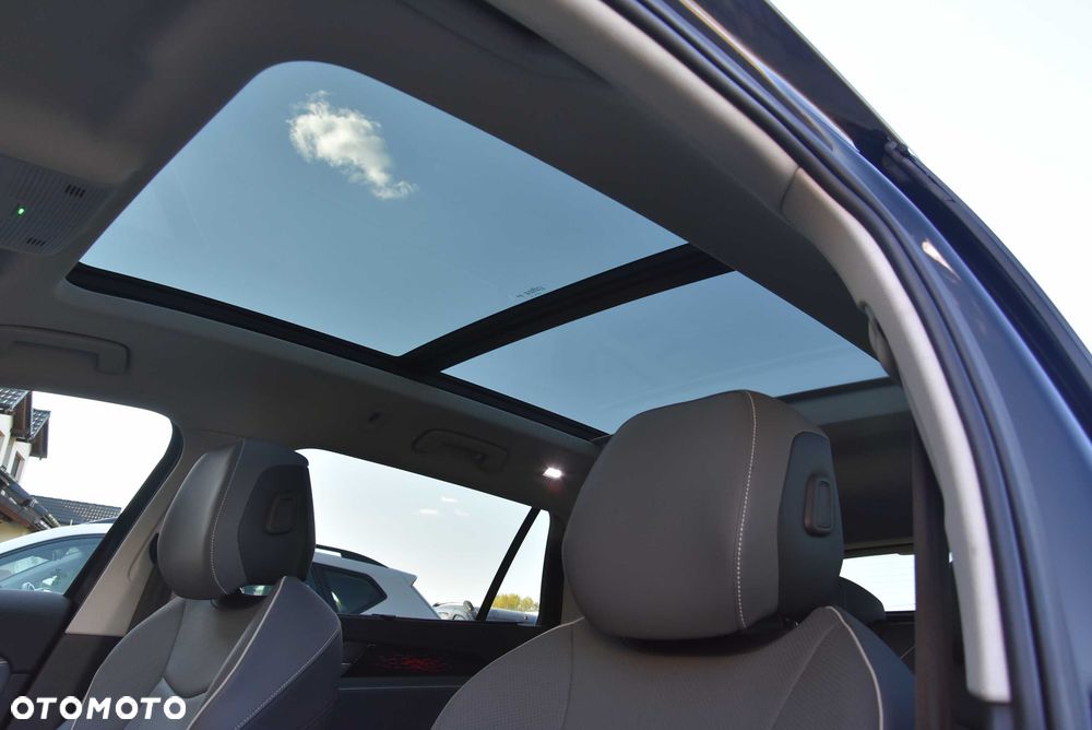 Volkswagen Passat - 10