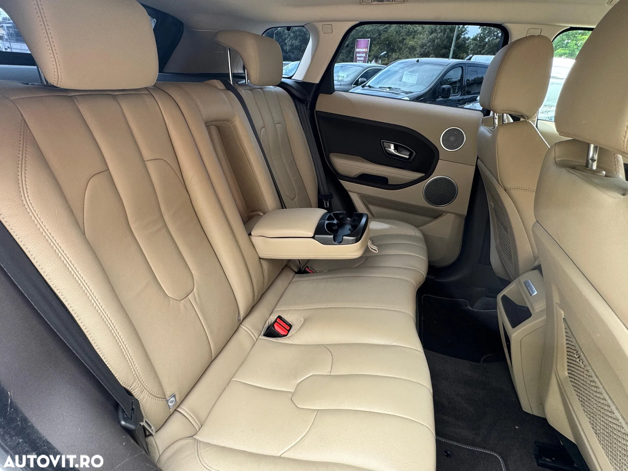 Land Rover Range Rover Evoque - 10