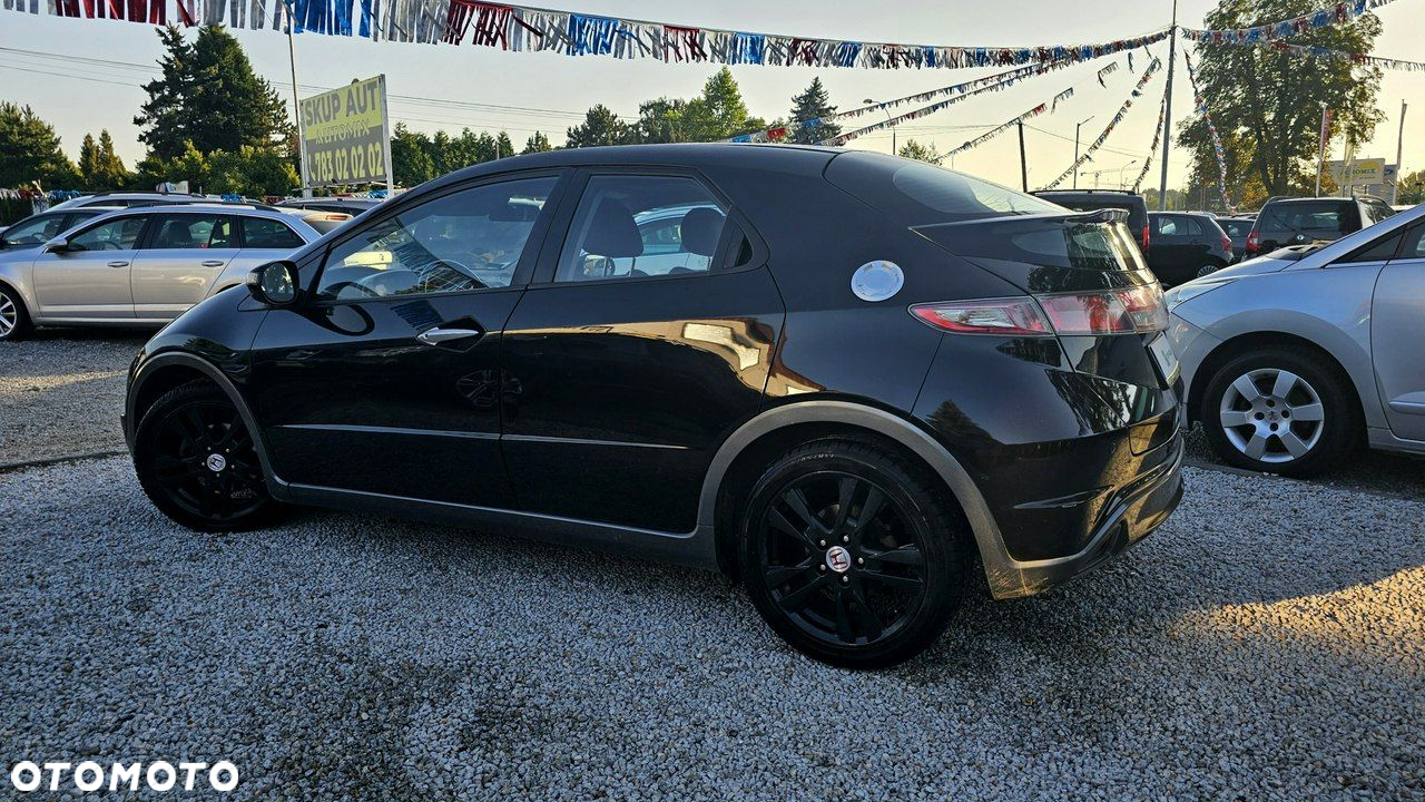 Honda Civic - 9