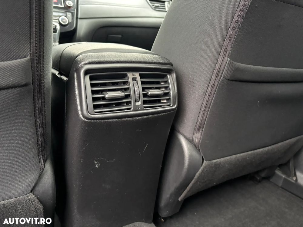 Nissan X-Trail 1.3 DIG-T N-Connecta - 25