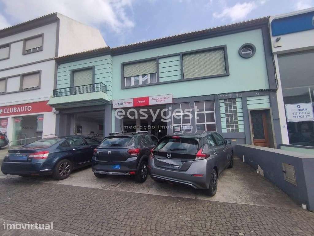 Edifício para comércio e Habitação em Angra do Heroísmo - Grande imagem: 3/39