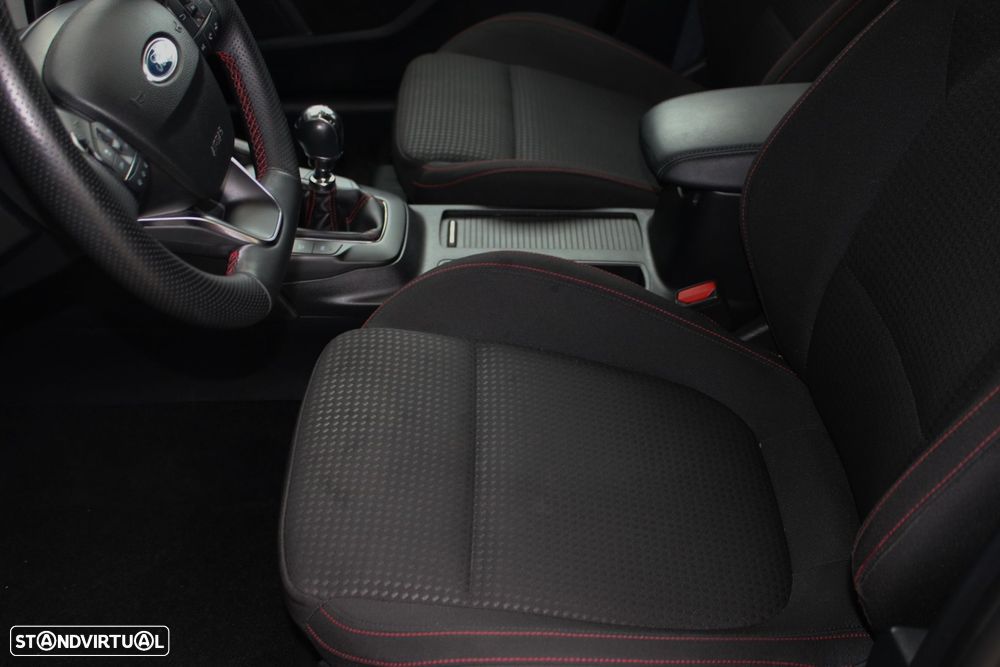 Ford Focus 1.0 EcoBoost ST-Line - 35