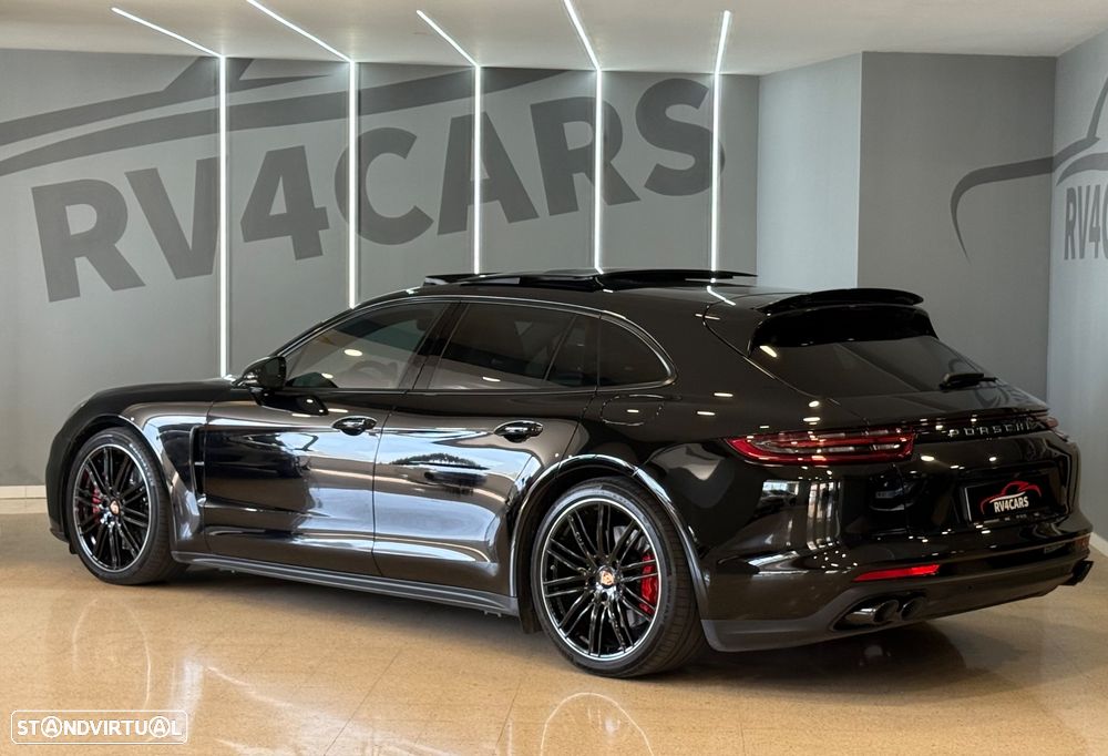 Porsche Panamera Sport Turismo 4 E-Hybrid - 12
