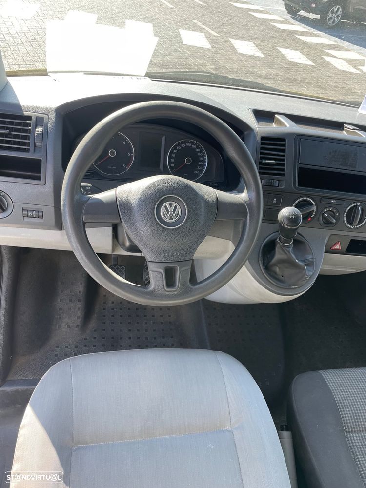 VW T5 Transporter 2.0 TDI - Original German Post Fleet - 8