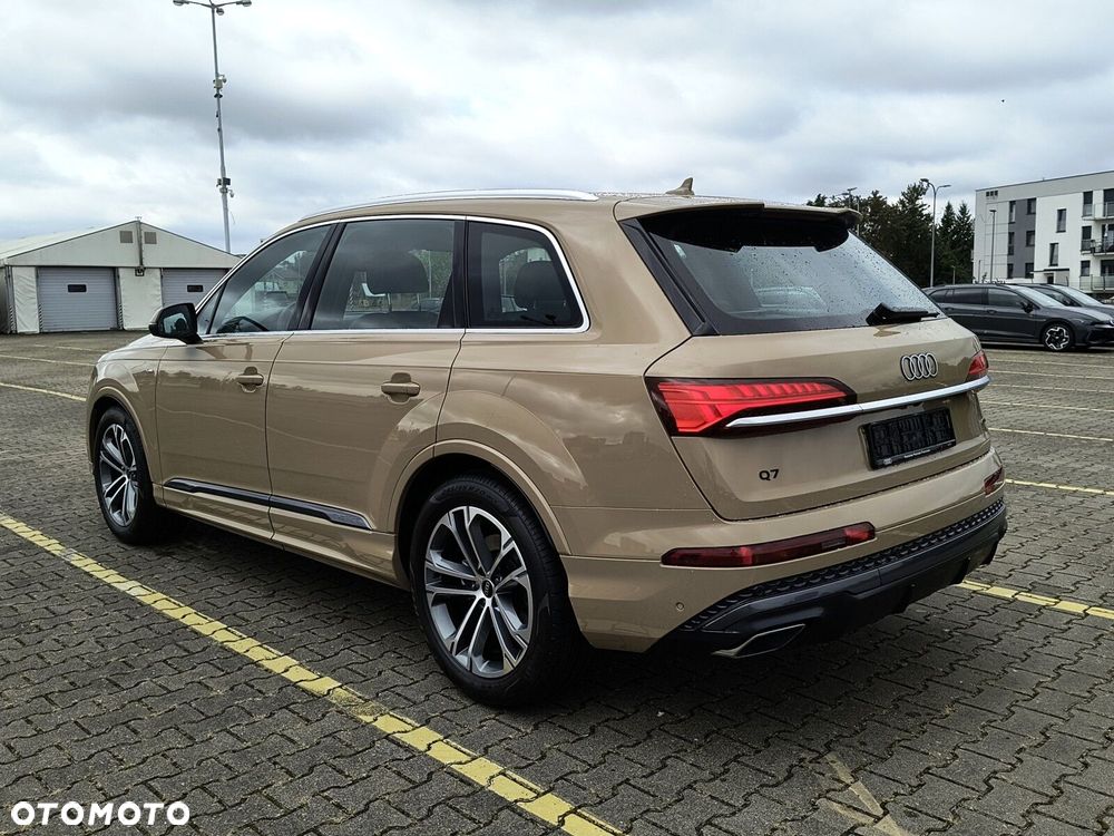 Audi Q7 - 8