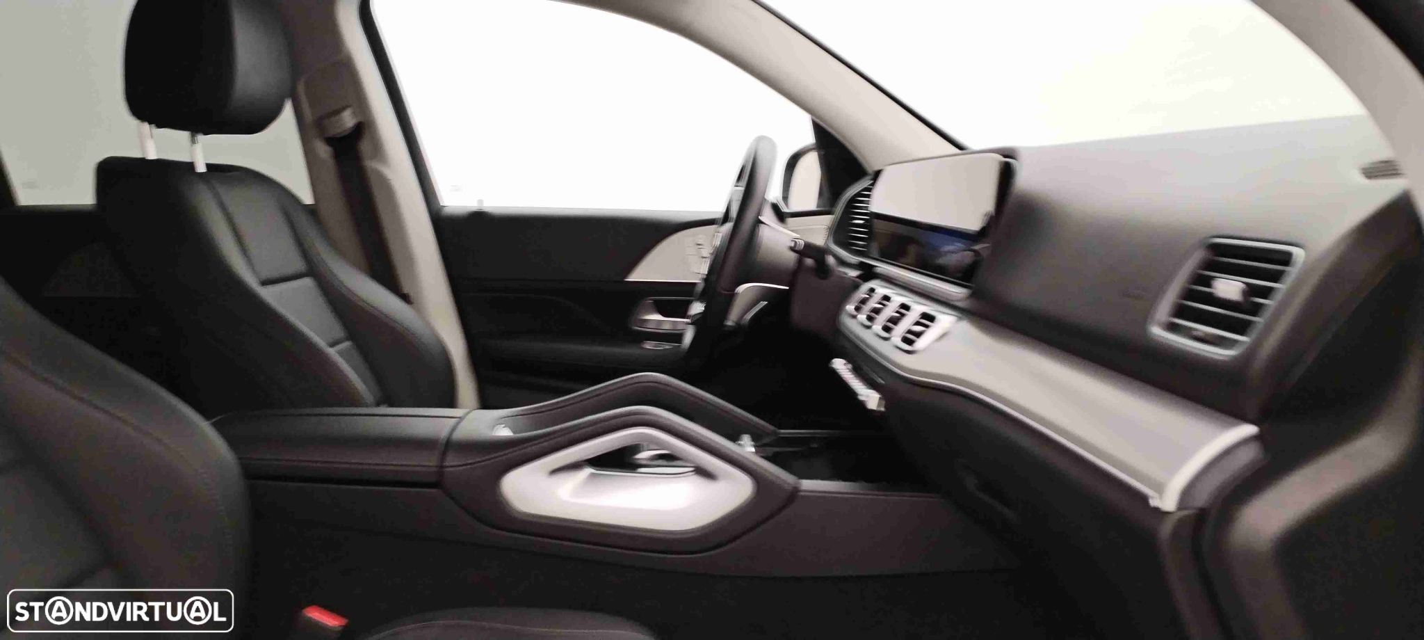 Mercedes-Benz GLE 300 d 4Matic - 24