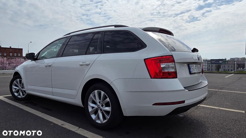 Skoda Octavia 1.6 TDI Ambition - 9