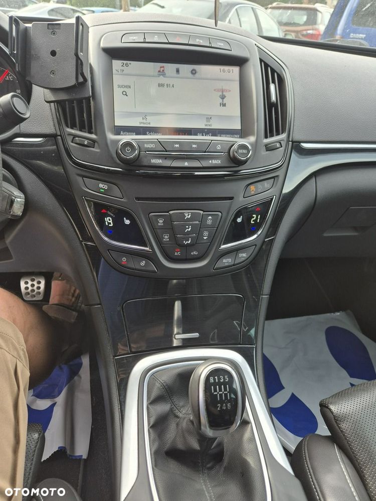 Opel Insignia - 16