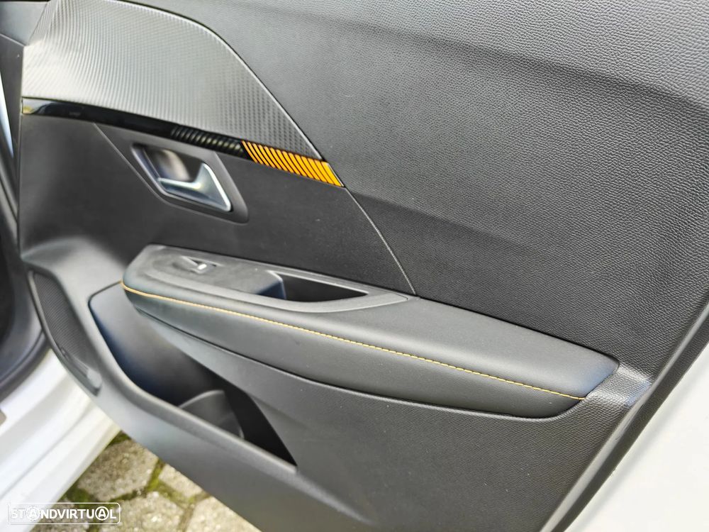 Peugeot 208 PureTech 100 Allure Pack - 12