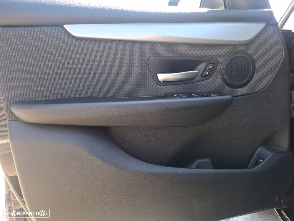 BMW 216 Active Tourer d Advantage Auto - 49