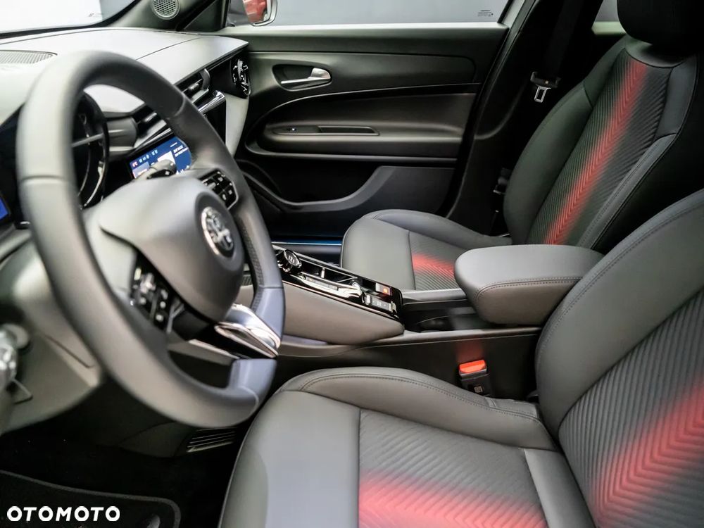 Alfa Romeo Junior 1.2 mHEV Ibrida Speciale eDCT - 30