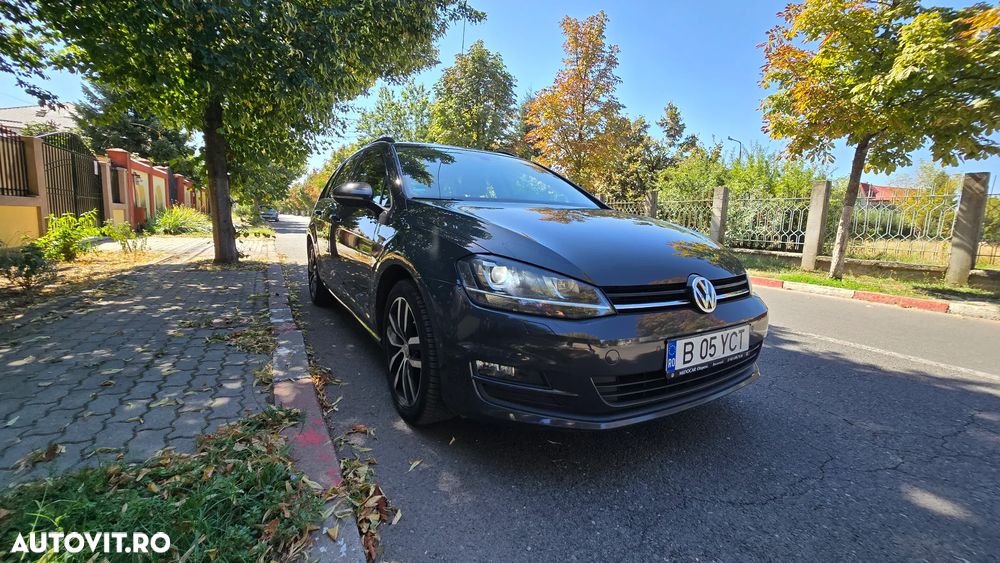 Volkswagen Golf - 10