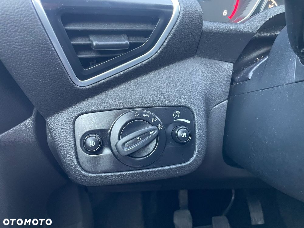 Ford Kuga 2.0 TDCi 4x4 Champions Edition - 33