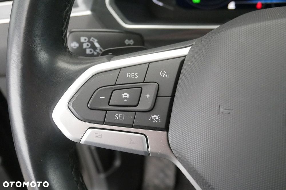 Volkswagen Tiguan Allspace 2.0 TSI 4Mot Elegance DSG - 35