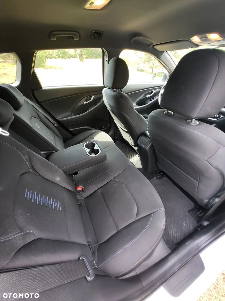 Hyundai i30 1.4 T-GDI GO Plus - 17