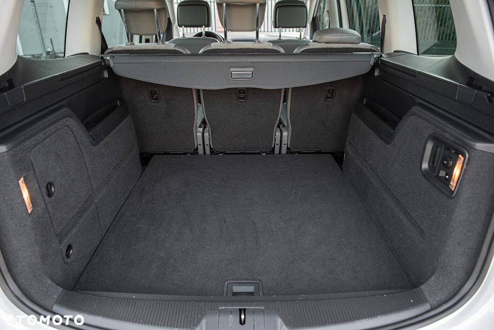Volkswagen Sharan 2.0 TSI Highline DSG - 30