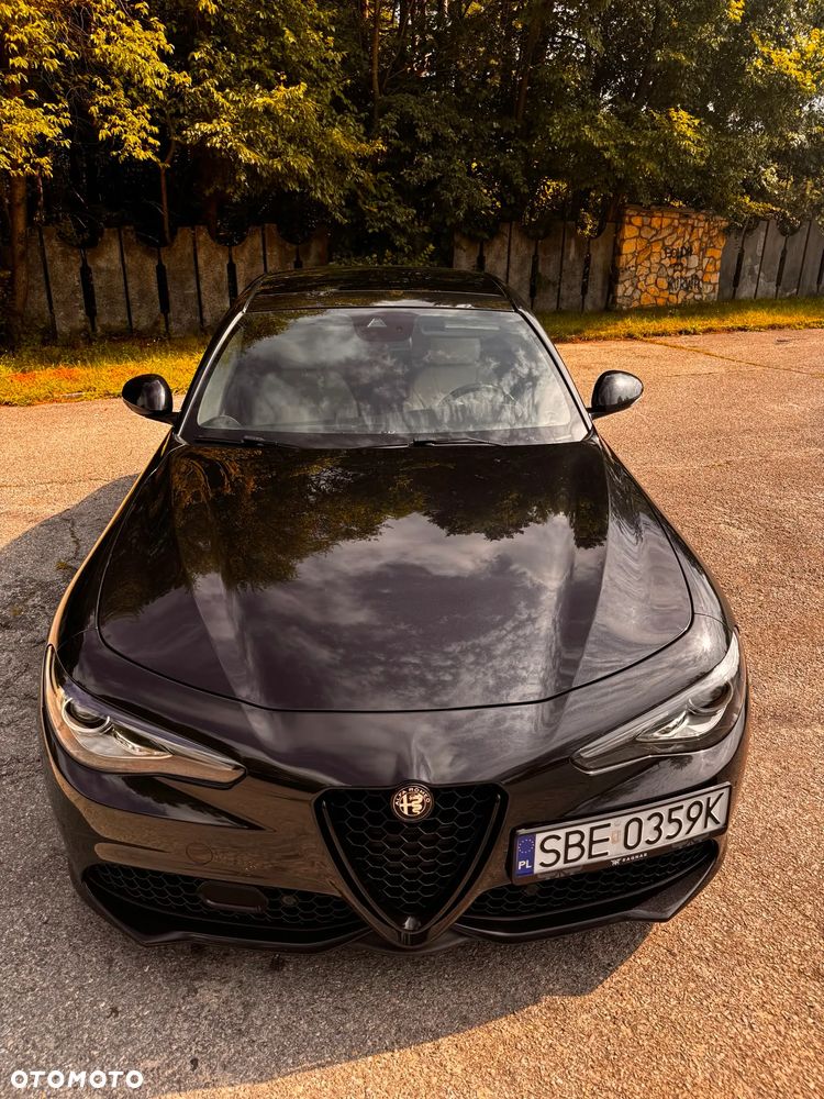 Alfa Romeo Giulia - 5