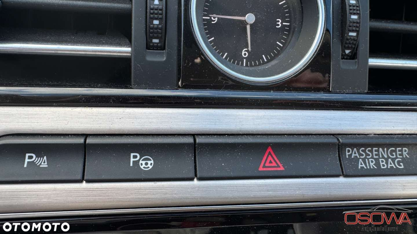 Volkswagen Passat - 26