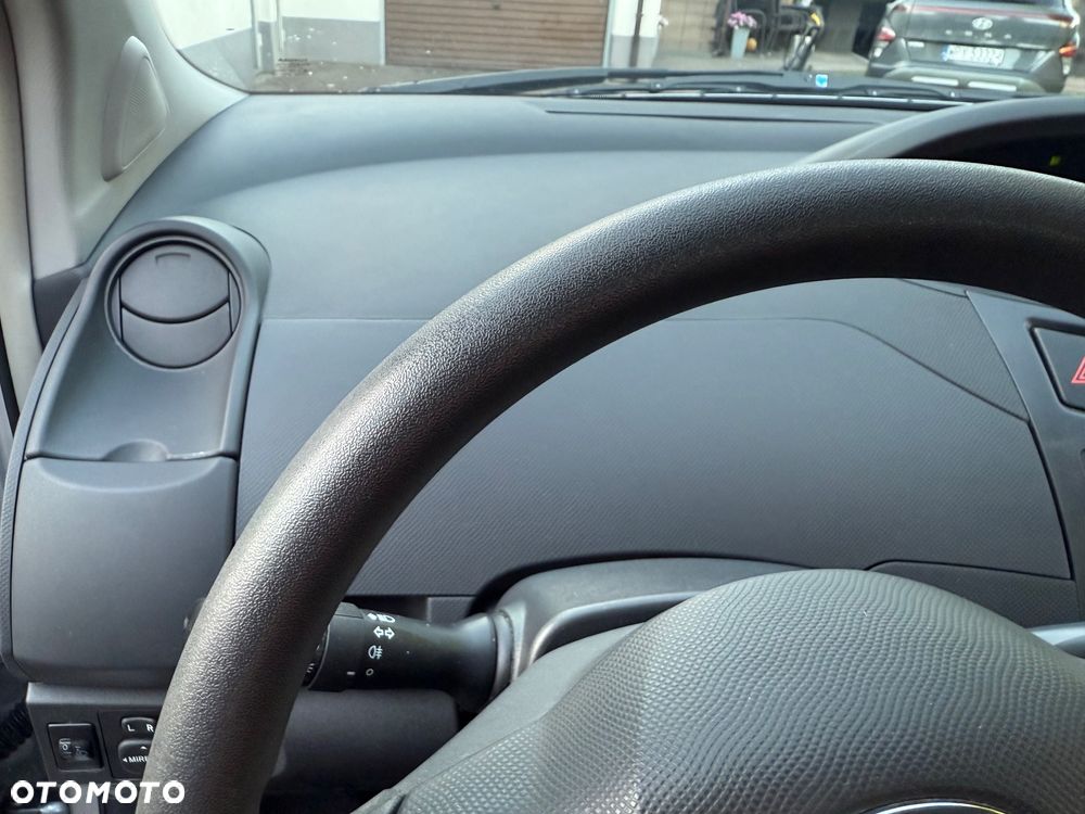 Toyota Yaris 1.33 2010 - 14
