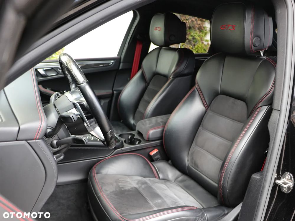 Porsche Macan GTS - 16