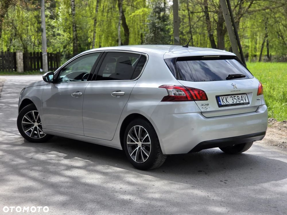 Peugeot 308 1.2 PureTech GPF Allure S&S - 14